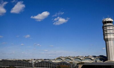 US orders 10% flights cut at major US airports due to shutdown