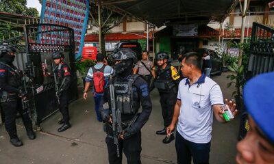 Indonesian mosque blasts injure dozens, teenage suspect identified