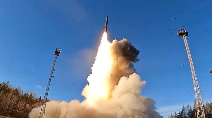 Russia offers US nuclear talks in bid to ease tensions