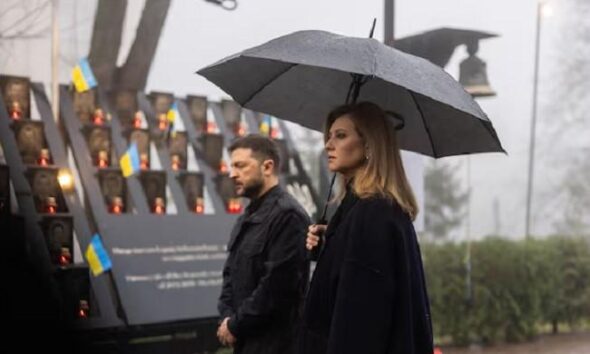 Ukraine faces ‘difficult choice’ as Trump demands acceptance of peace plan