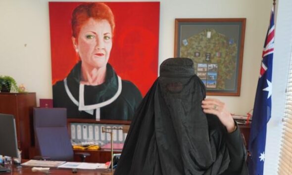 Far-right Australian politician dons burqa in parliament