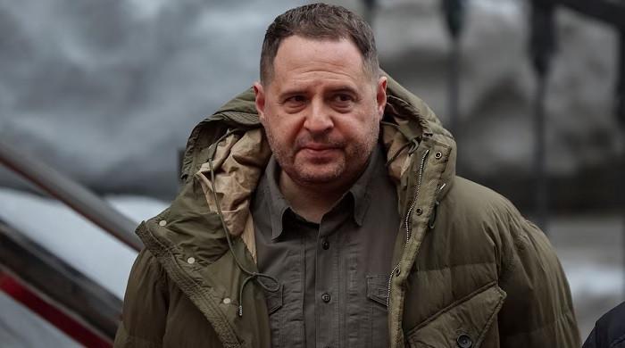 Ukraine’s top negotiator quits after graft raid, throwing peace talks into doubt