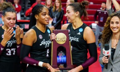 Aggies shock unbeaten volleyball No. 1 Huskers