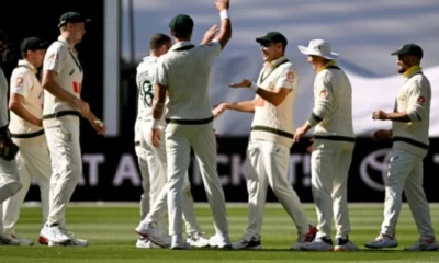 Aus lead Eng after crazy day at MCG | The Express Tribune