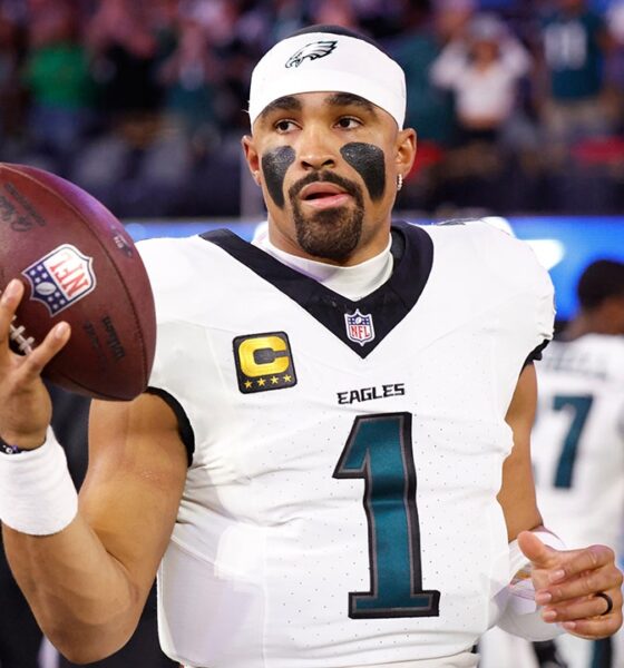 Eagles star turns the ball over twice in one chaotic play vs Chargers