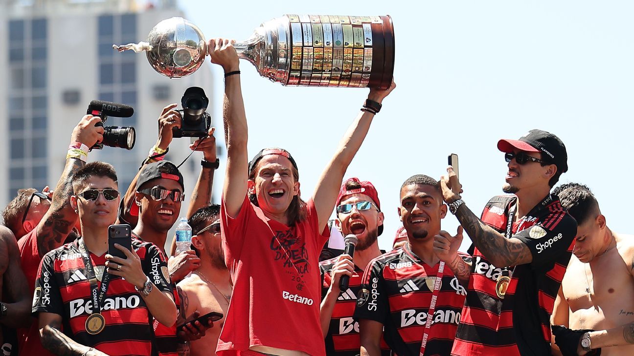 Flamengo’s Copa Libertadores trophy damaged in title celebrations