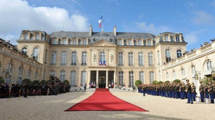 Historic silverware stolen from French presidential palace