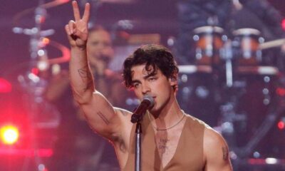 Joe Jonas slams fan’s ‘debt’ question