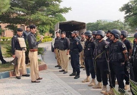 KP police warned against taking part in political activities as PTI plans to protest in Islamabad today
