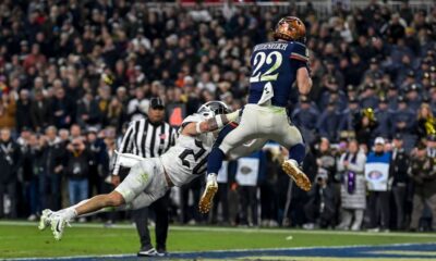 Navy goes for it, beats Army on 4th-and-goal TD