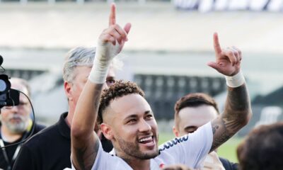 Neymar helps Santos stay up, knee surgery next