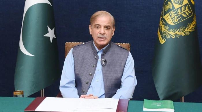 On International Migrants Day, PM calls overseas workers backbone of economy