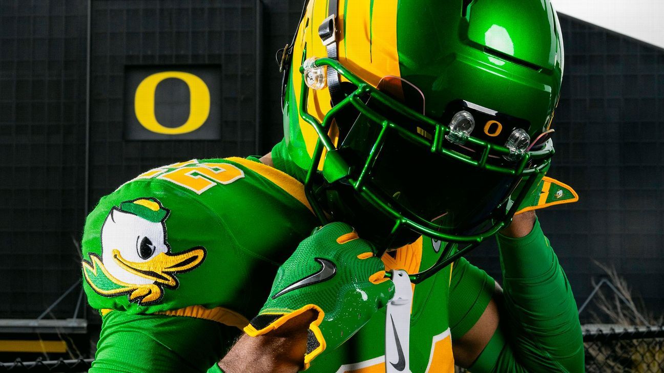 Oregon, Ole Miss and other uniforms from the first round of the College Football Playoff