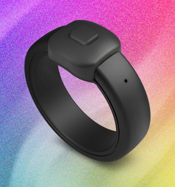 Pebble Is Making a  Smart Ring