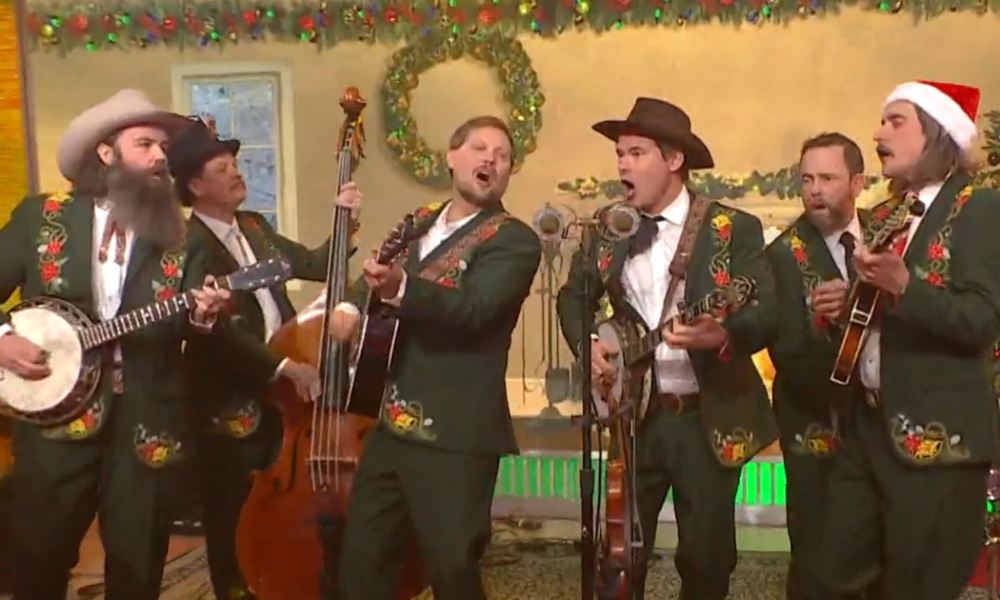 Saturday Sessions: Old Crow Medicine Show performs “Corn Whiskey Christmas”