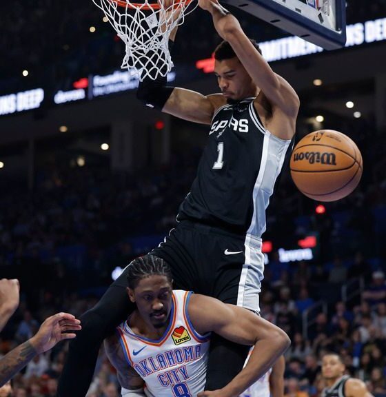 Spurs continue dominance over OKC with 3rd win