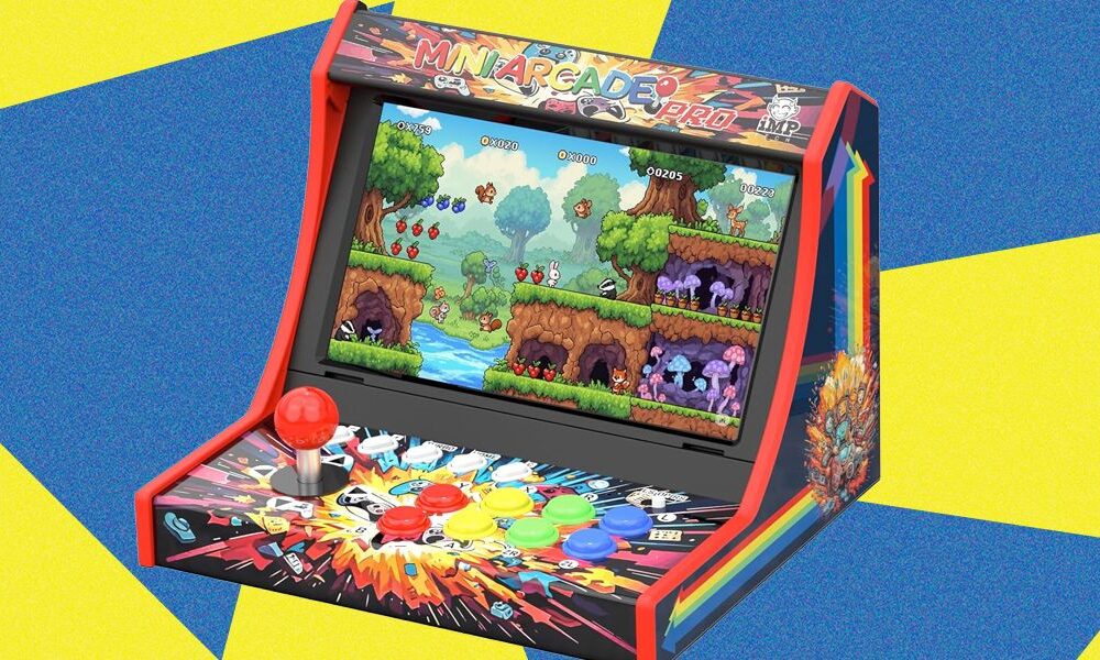 The Mini Arcade Pro Turns Your Switch Into a Hideous Arcade Cabinet