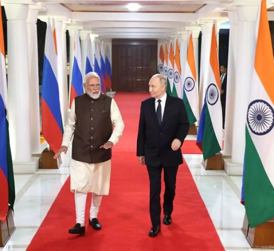 India rolls out red carpet for Putin