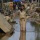 Starvation fears as flood toll passes 900 in Indonesia