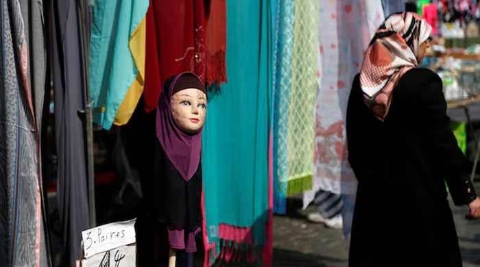 Austrian parliament approves headscarf ban in schools