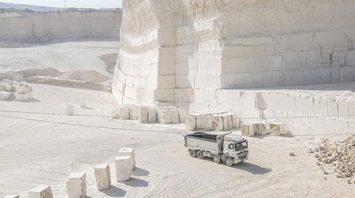 Famed Jerusalem stone still sells despite West Bank economic woes