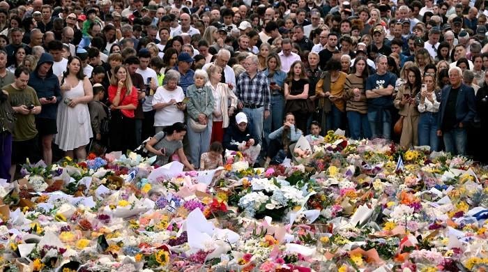 How the Bondi Beach mass shooting unfolded