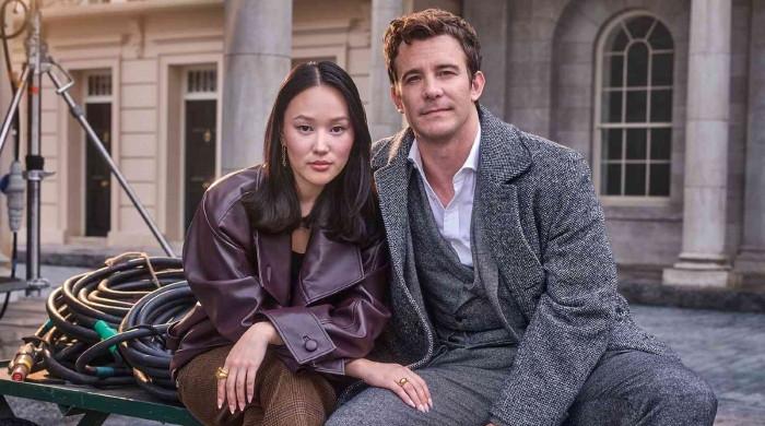 ‘Bridgerton’ stars Luke Thompson, Yerin Ha tease big surprise on Chirstmas