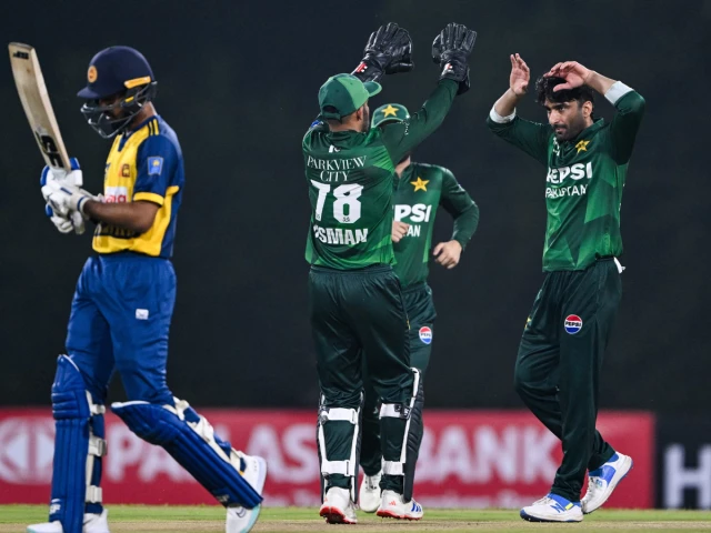 Abrar, Shadab shine as Pakistan cruise past Sri Lanka in T20I opener | The Express Tribune