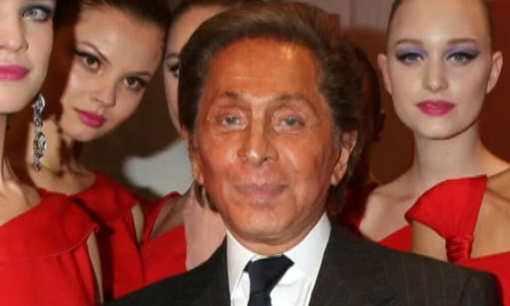 Fashion designer Valentino Garavani dies at 93