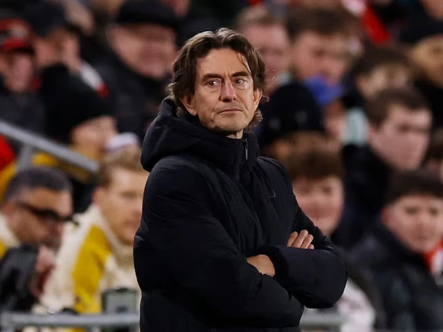 Frank finds it ‘difficult to enjoy’  | The Express Tribune