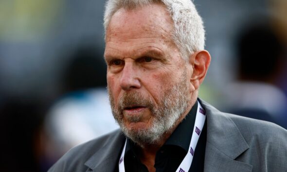 Giants co-owner Steve Tisch responds after emails between him and Jeffrey Epstein included in latest DOJ drop