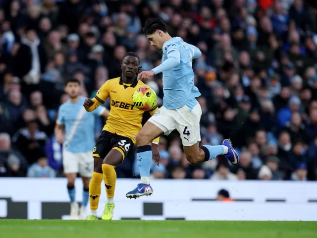 Manchester City thrash Wolves  | The Express Tribune