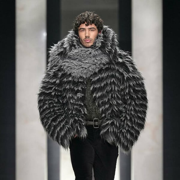 Milan Uomo Moda Jan 2026: Dolce & Gabbana’s portraits of many men