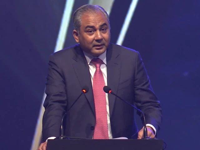 Naqvi unveils US, Australia-based owners of new HBL PSL franchises | The Express Tribune