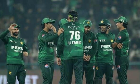 Pakistan register several records in crushing second T20I win over Australia