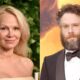Pamela Anderson reacts to seeing Seth Rogen at Golden Globes