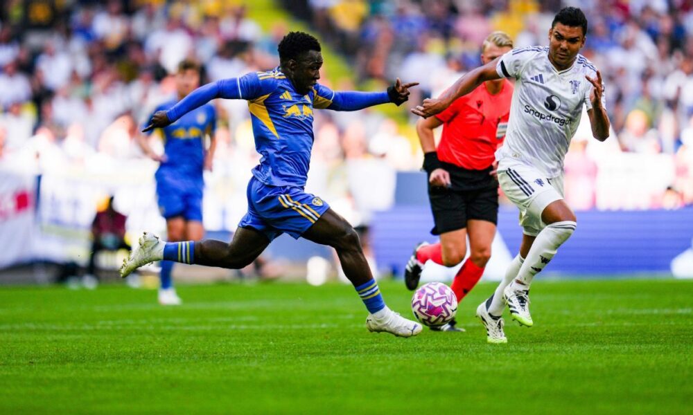 Premier League live updates: Man United travel to Leeds