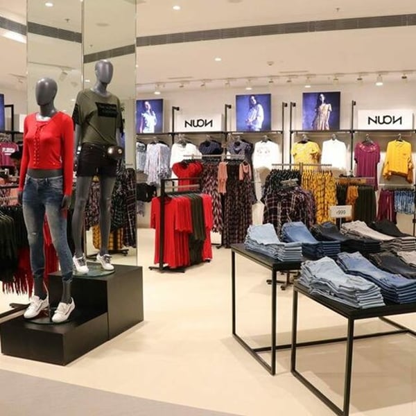 Rising rivalry slashes  billion value in Indian fashion chain