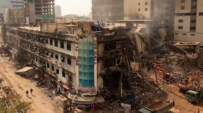 Sindh governor writes to SHC CJ for judicial inquiry into Gul Plaza tragedy