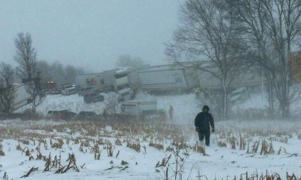 Snowstorm leaves dozens injured in US pile-up