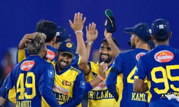 Sri Lanka beat Pakistan in rain-hit third T20I to level series 1-1