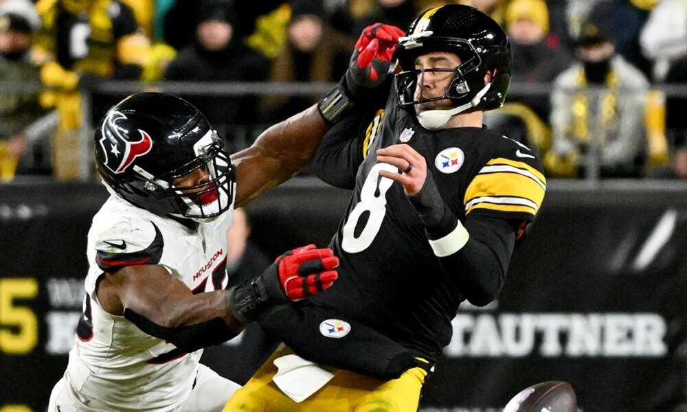 Texans defense suffocates Aaron Rodgers, Steelers in playoff win