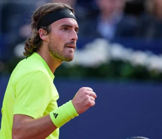 Tsitsipas considered quitting tennis | The Express Tribune