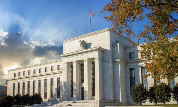 US Fed holds federal funds rate at 3.5–3.75% amid uncertainty