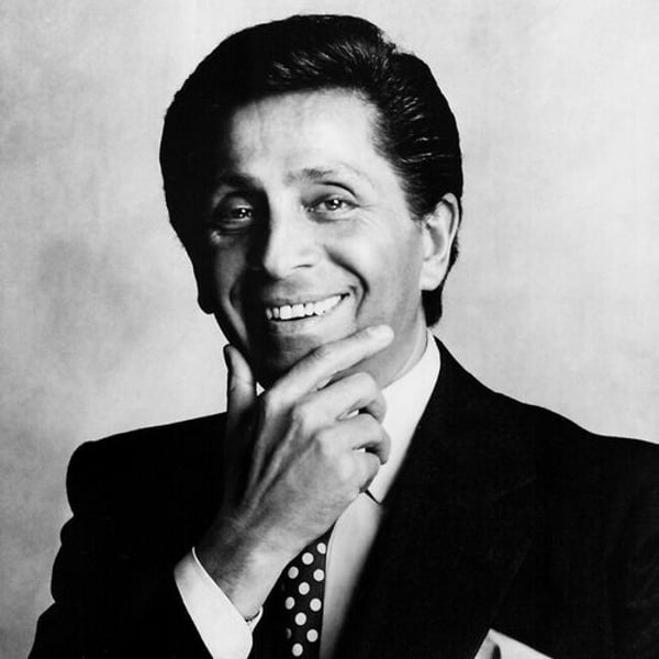 Valentino Garavani dies aged 93