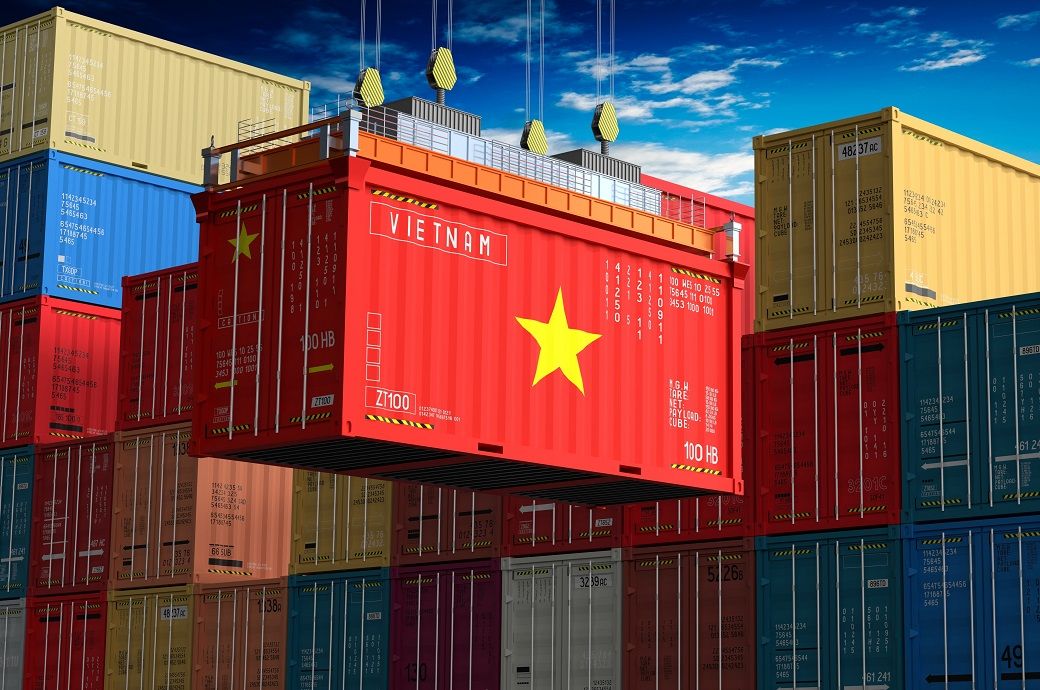 Vietnam’s foreign trade hits record high of over 0 bn in 2025