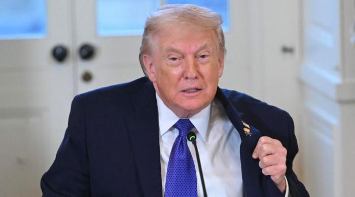 Trump delivers oil warning, suggesting Cuba should strike deal with US