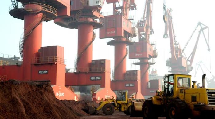 Economic confrontation replaces armed conflict as top risk in WEF survey