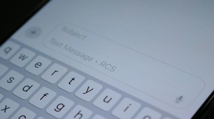 Apple to ditch traditional SMS, expand RCS support with iOS 26.4