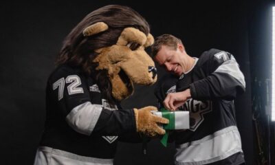 Artemi Panarin gifts Los Angeles Kings mascot Rolex for No. 72 jersey